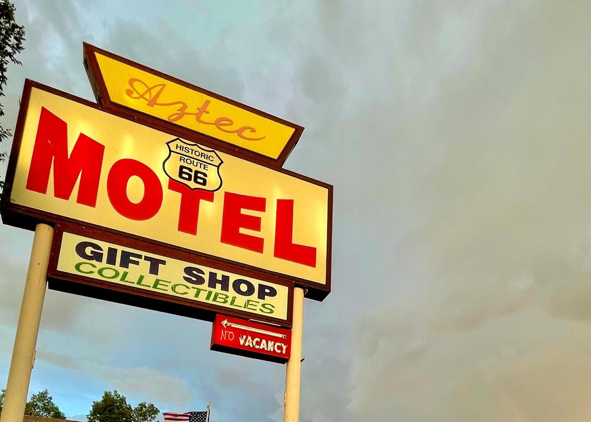The Aztec Motel & Creative Space Селіґмен Екстер'єр фото